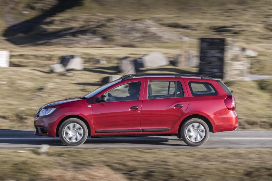  Dacia Logan MCV 2017 года  (UK) (фото 28 из 30)